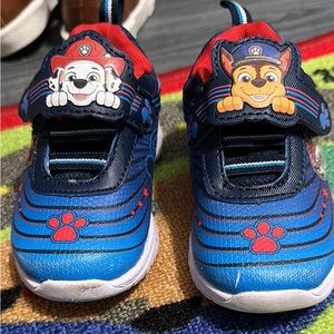 Paw patrol Toddler light up shoes Size 6